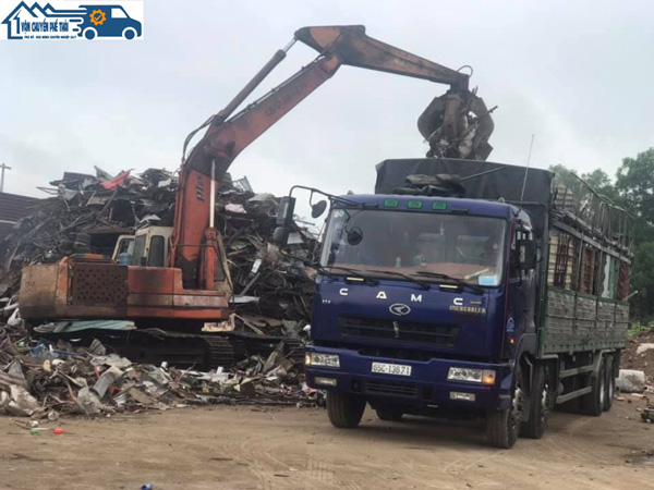 Xe tải chở phế liệu của Cường Hải